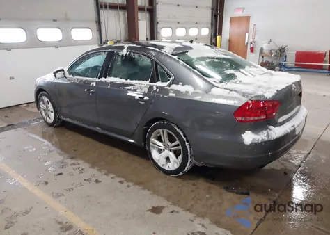 2014 Volkswagen Passat 2.5L Se из США, поврежденный, VIN 1VWBH7A31EC016200